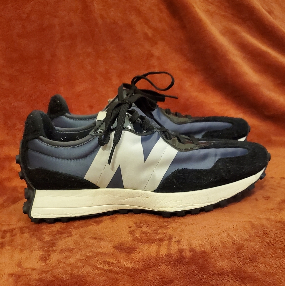 New Balance Navy Black White Retro Runner Sneakers - Picture 2 of 6